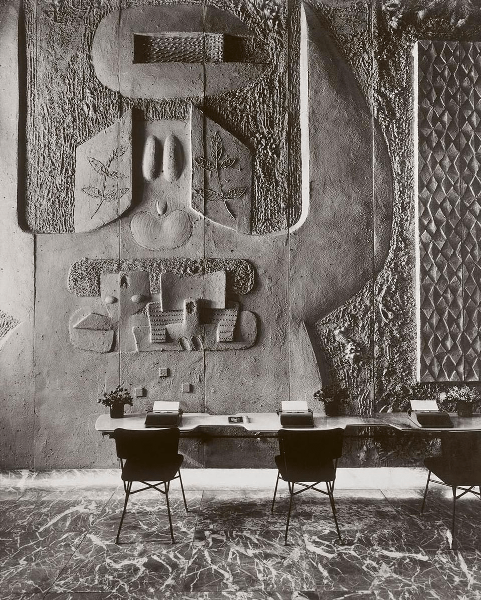 Wall Relief - Olivetti Showroom, NYC by Costantino Nivola, 1954