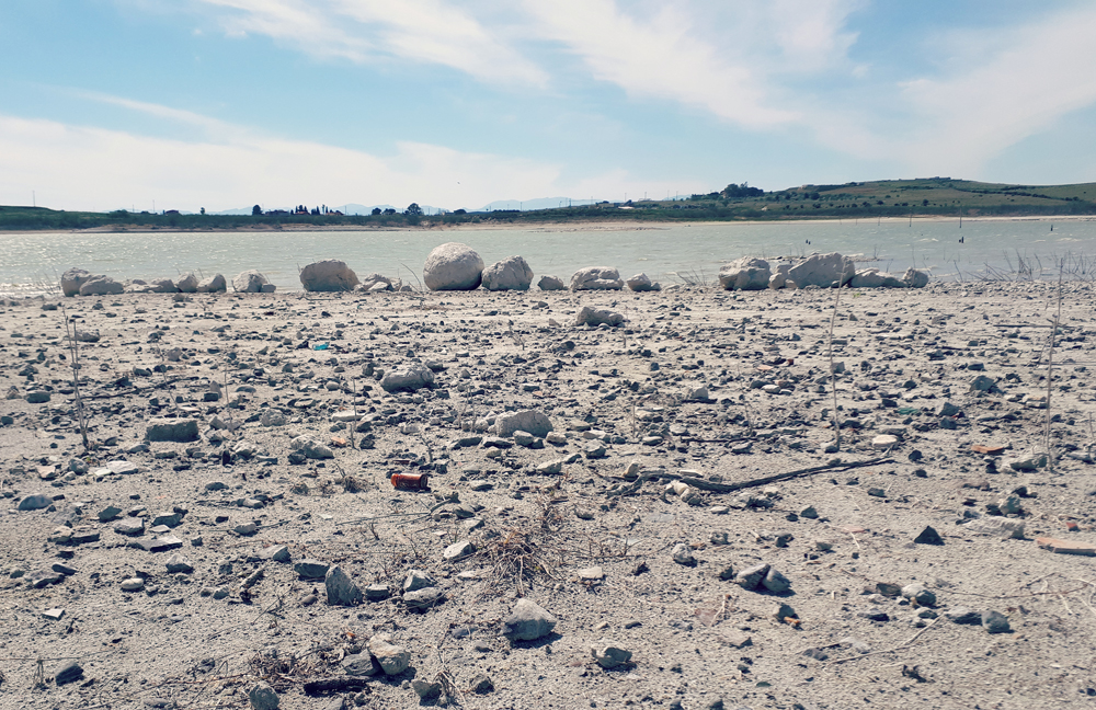 Accoglimi nel grembo del tuo silenzio. Ambu-Picci Production