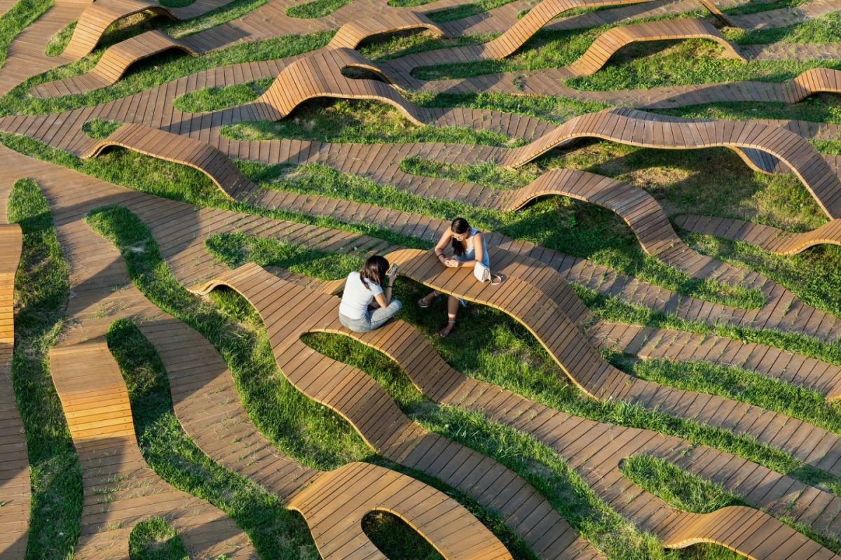 Root Bench by Yong Ju Lee. Photography by Kyungsub Shin