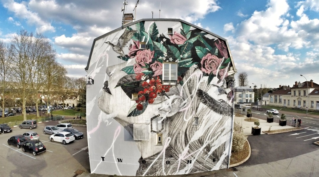 Twoone @Verneuil-sur-Seine, France