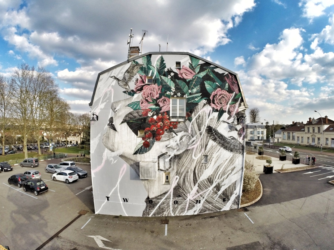 Twoone @Verneuil-sur-Seine, France