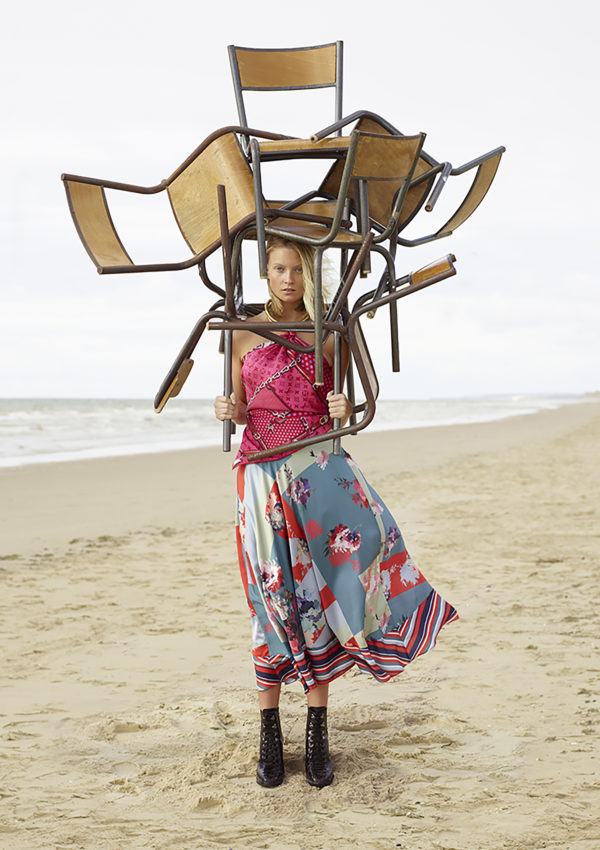 39 Chaises by Jean-Baptiste Courtier