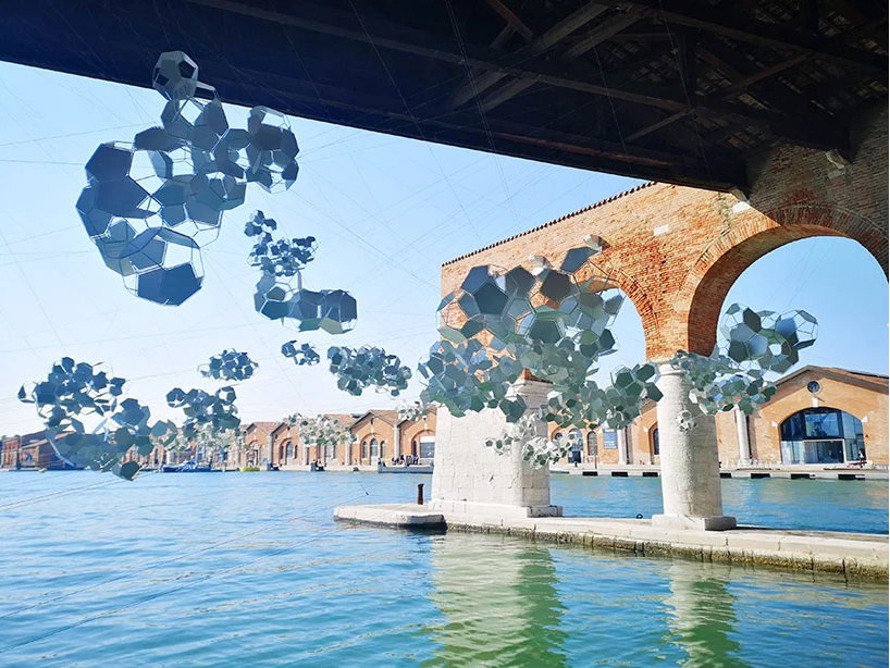 Aero(s)cene by Tomás Saraceno @ Biennale Arte 2019