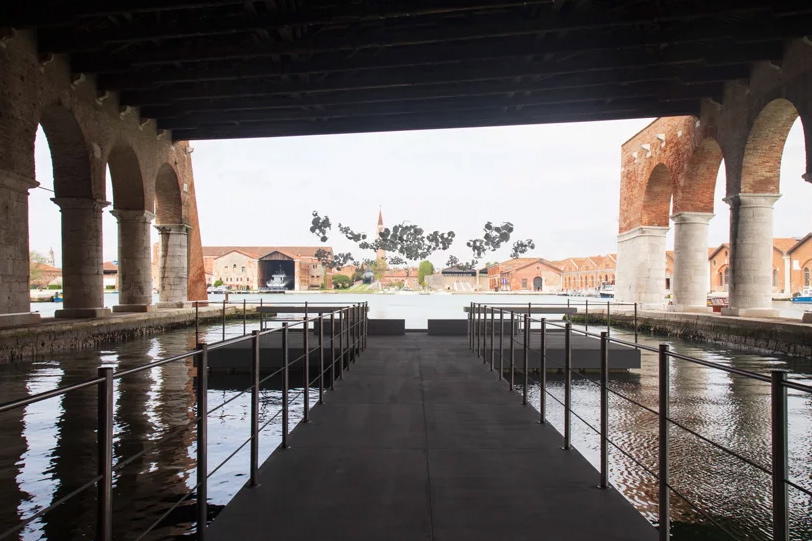 Aero(s)cene by Tomás Saraceno @ Biennale Arte 2019 - A view at the ‘on the disappearance of clouds’ installation