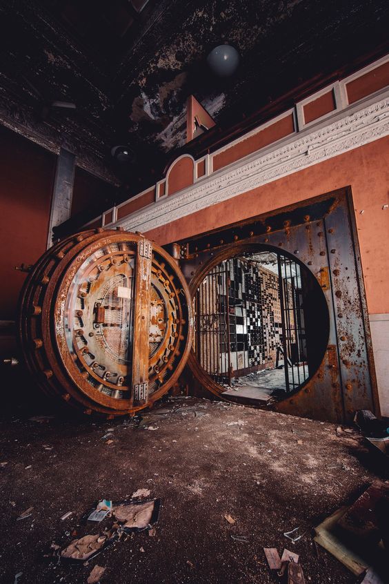 Banca abbandonata in India