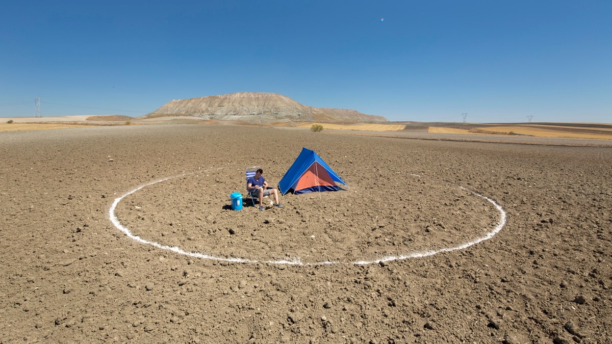 Stupid Borders by Rubén Martín de Lucas