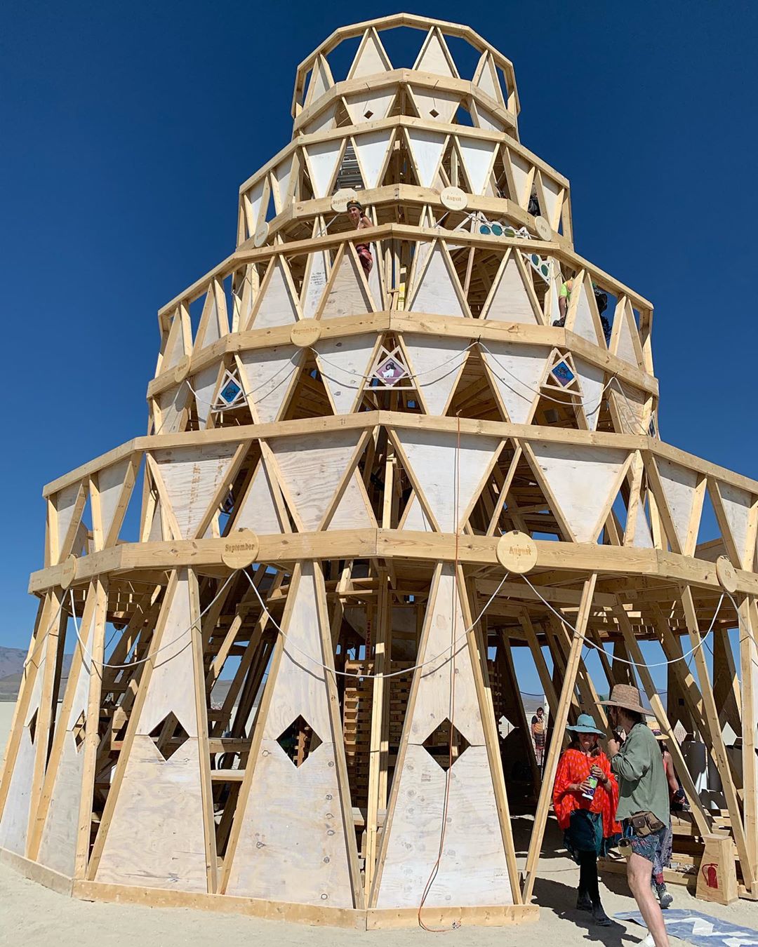 Burning Man 2019. Mega Cake by Thom White and a Piece of Cake Productions