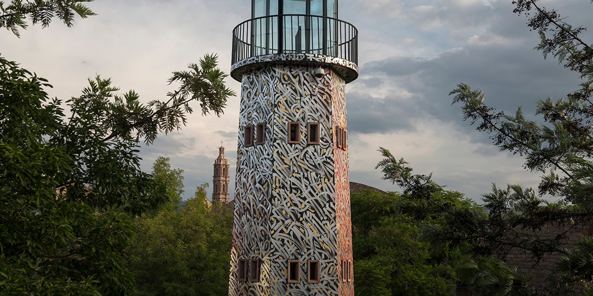 Said Dokins @saidokins, The witness. Stories of a word, 2019. Detail. Mural on watchtower of Center of the Arts of San Luis Potosí. Mexico. Photo courtesy by Leonardo Luna