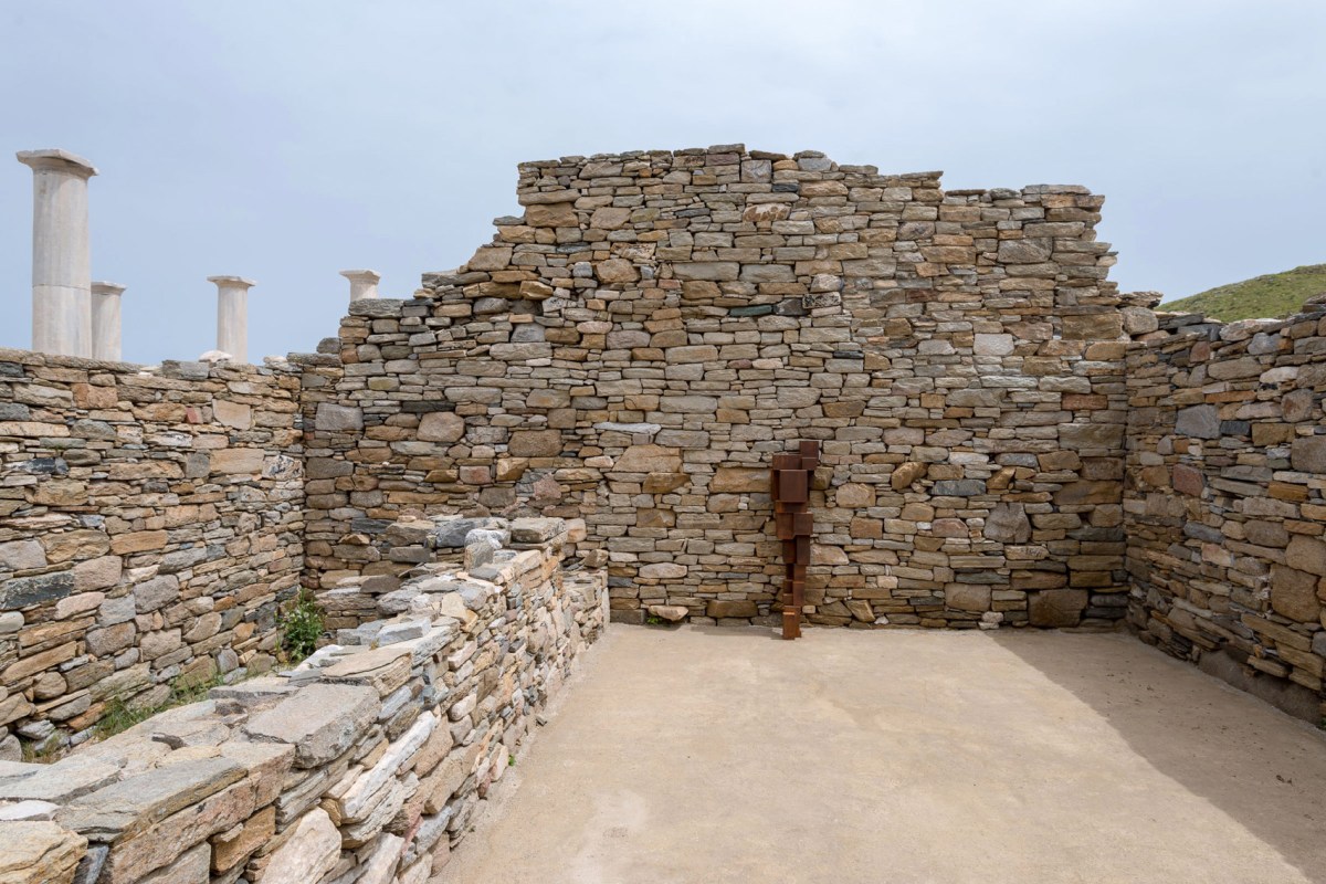 Side II (2017) by Antony Gormley @ Sight exhibition on Delos