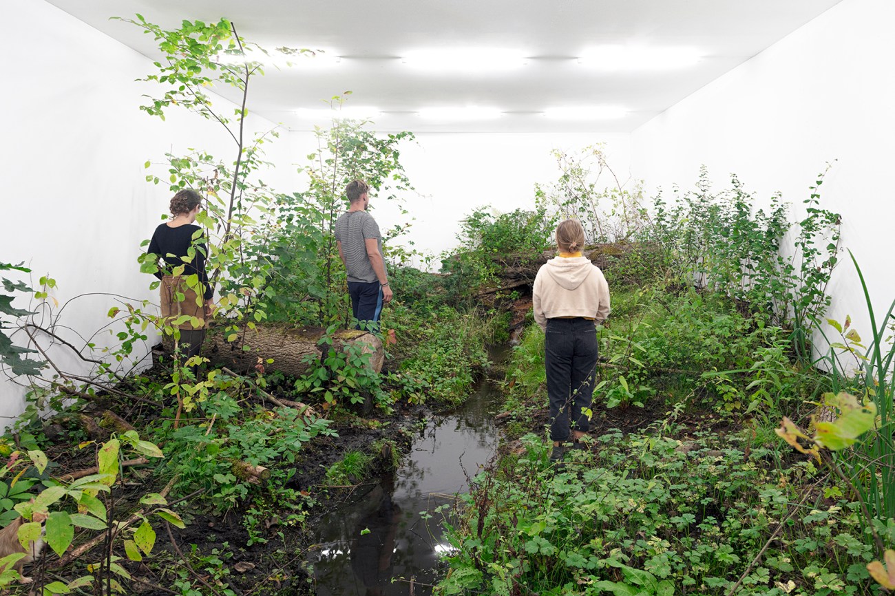 "Isolation" by Fabian Knecht @ Buckow, Germania. Phptpgraphy by Alexander Levy "Isolation" by Fabian Knecht @ Buckow, Germania. Phptpgraphy by Alexander Levy