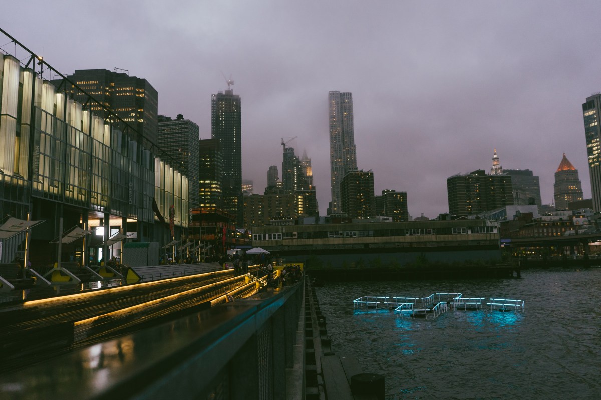 + Pool Light @New York