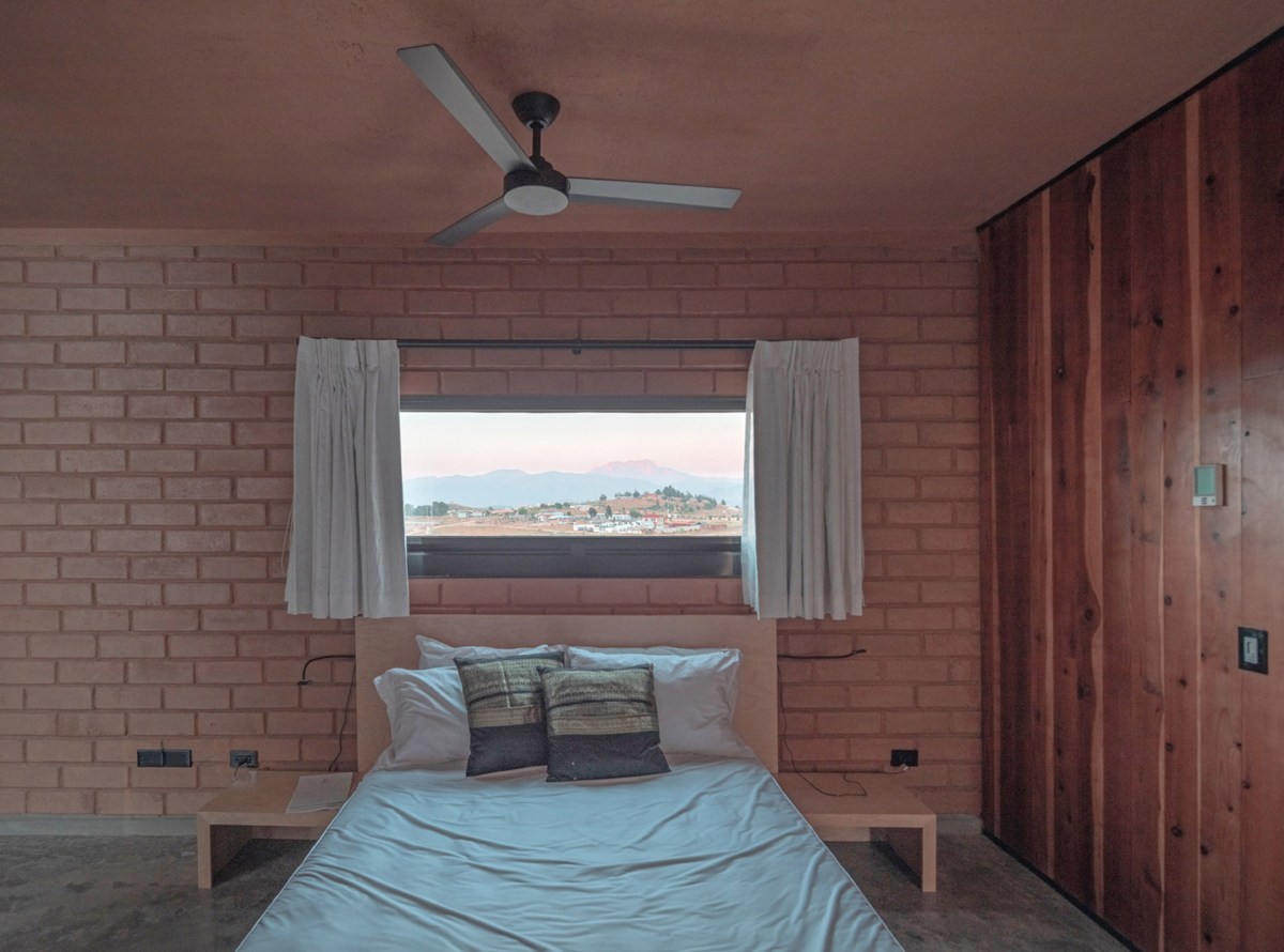 Santos Bolivar Architects @ Guadalupe, Messico