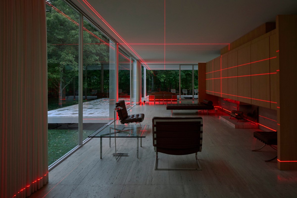 "Geometries of Light" by Luftwerk, Iker Gil e Oriol Tarragó @ Farnsworth House