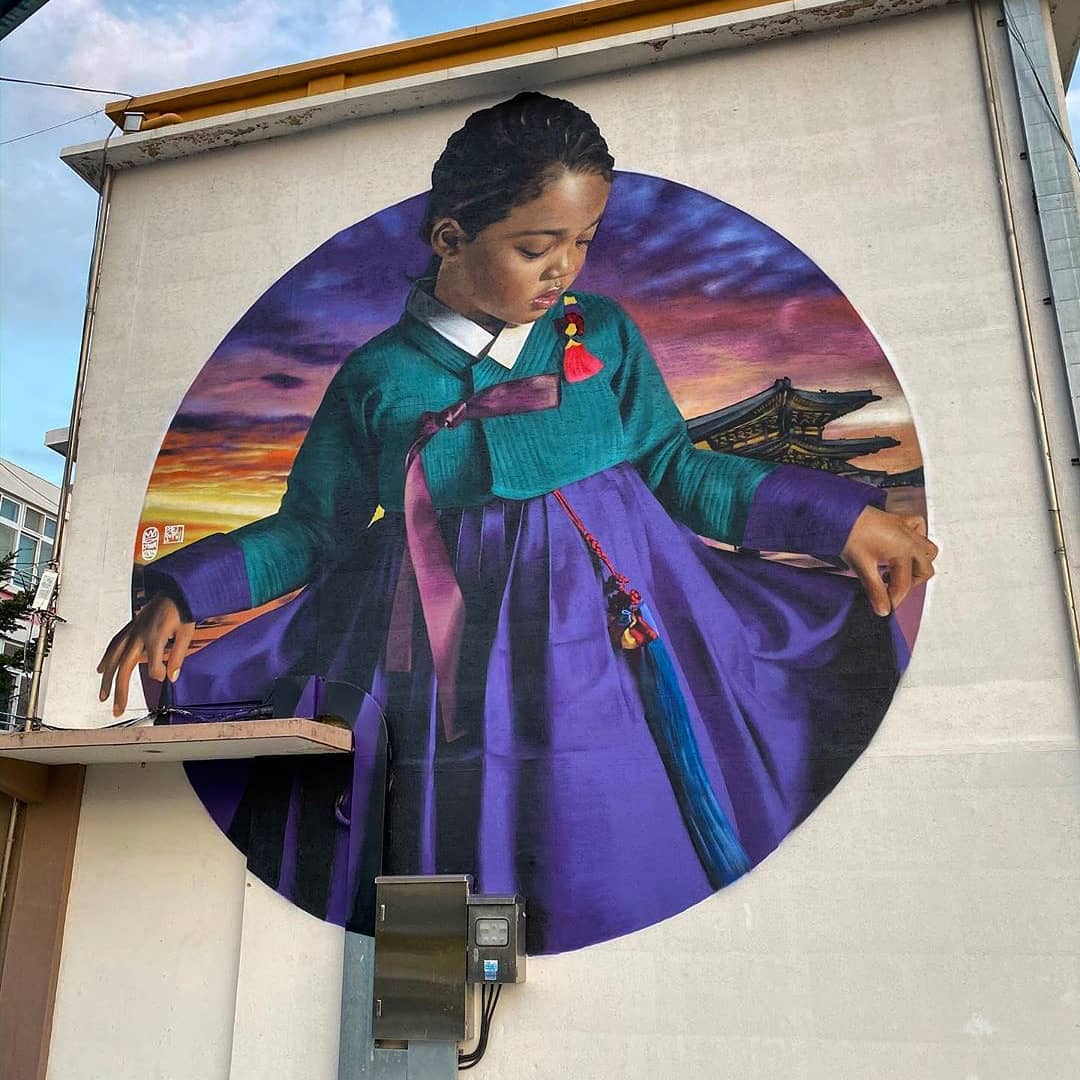 Royyal Dog @ Andong, South Korea