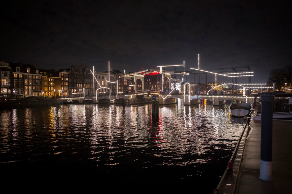 "Nacht Tekening" by Krijn de Koning. Photography by Janus van den Eijnden