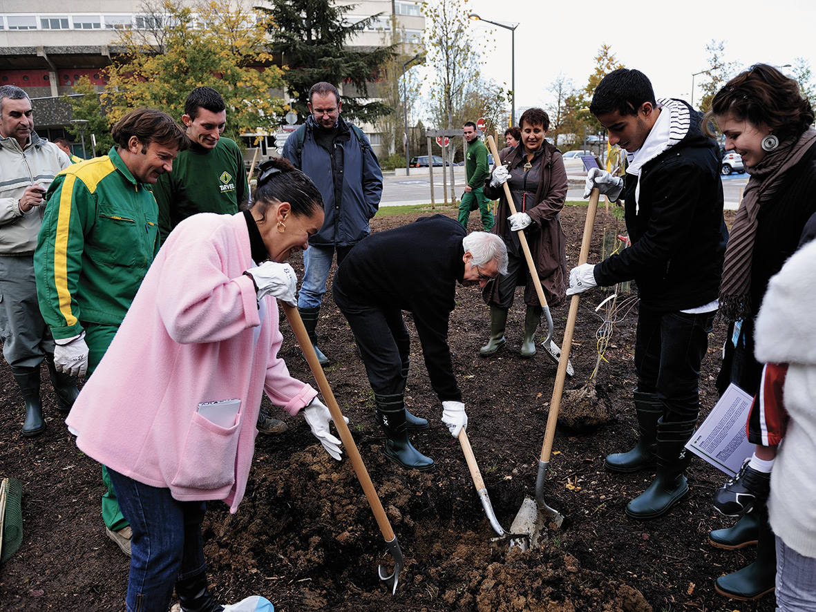 "Palas por Pistolas" by Pedro Reyes