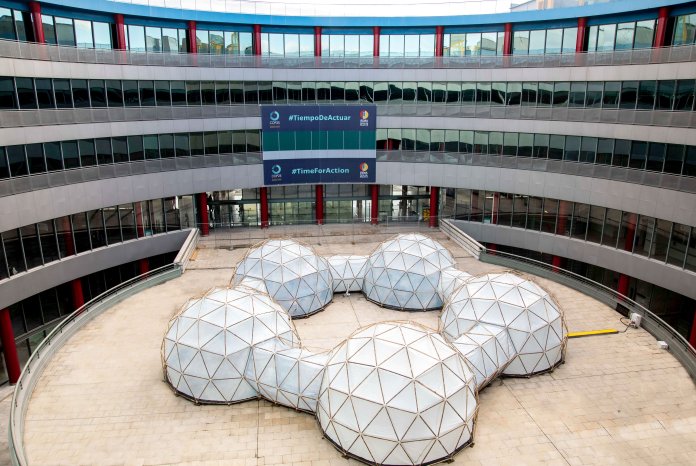 "Pollution pods" by Michael Pinsky @ Madrid