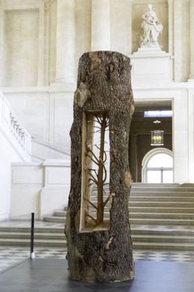 Giuseppe Penone Albero Porta - Cedro/Door Tree - Cedar, 2012 Cedar 316 x 105 x 105 cm &copy; Archivio Penone 2020 Courtesy the artist, Gagosian, Rome and Marian Goodman Gallery, London