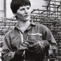 PAOLA AGOSTI. Forlì, 1978 – Giovane operaia ferraiola in cantiere/Young iron worker © Paola Agosti