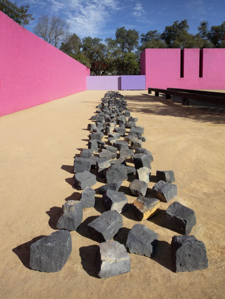 Richard Long, “Orizaba to Urique River Deep Mountain High,” Cuadra San Cristóbal, designed by Luis Barragán, Mexico City. Copyright Richard Long; Courtesy Lisson Gallery. Photo by Sebastiano Pellion Di Persano