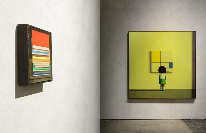 “Storytelling”,  Liu Ye , 30.1 – 28.9.2020, Fondazione Prada, Milano, Foto: Roberto Marossi, courtesy Fondazione Prada: Da sinistra a destra, Liu Ye,  Books on Books, 2007,  Acrilico su tela, 30 x 20 cm,  Collezione privata, Shanghai e Liu Ye,  Mondrian in the Morning, 2000,  Acrilico su tela,  180 x 180 cm,  Collezione privata, Pechino