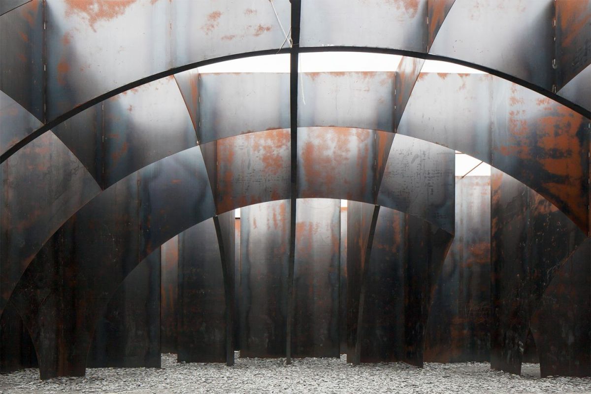 Labyrinth by Gijs Van Vaerenbergh