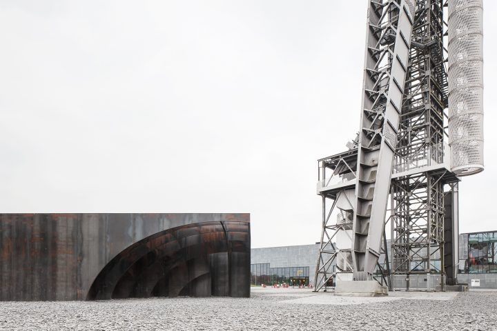 Labyrinth by Gijs Van Vaerenbergh