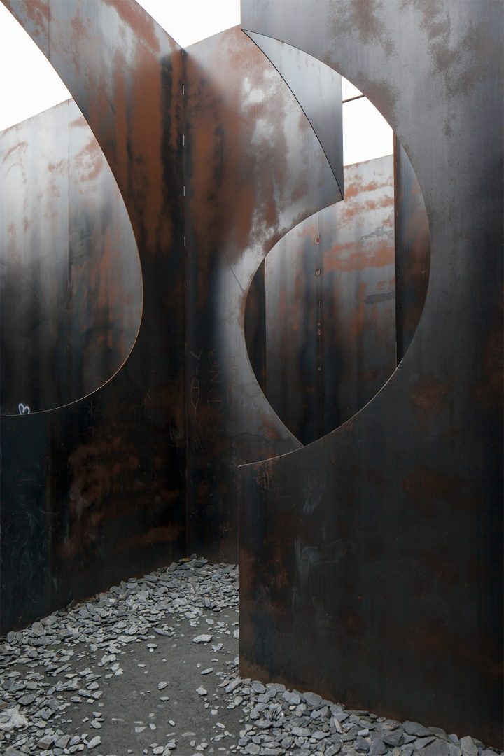 Labyrinth by Gijs Van Vaerenbergh