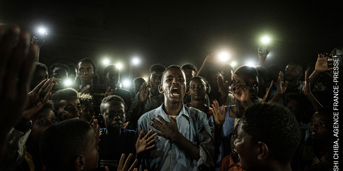 General News – Singles - Straight Voice © Yasuyoshi Chiba, Japan, Agence France-Presse