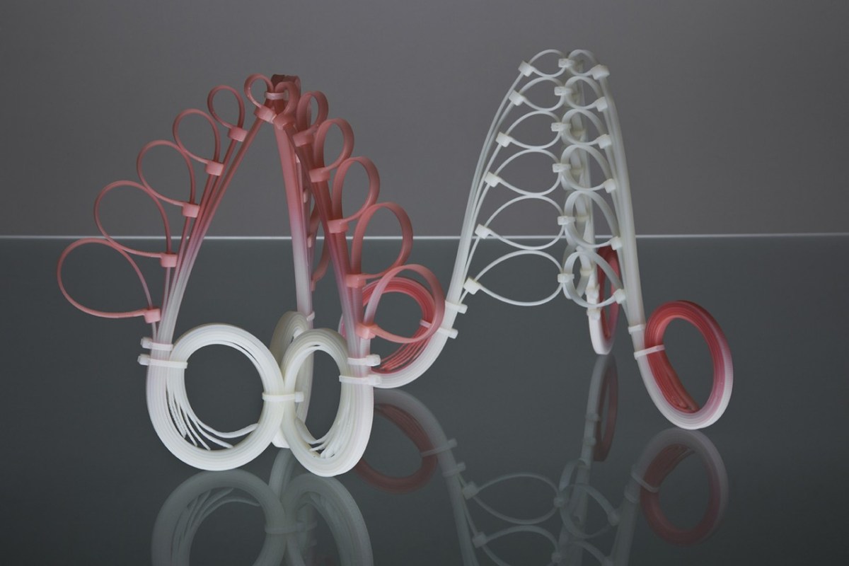 Elisabeth Picard. “Volute 1 et Volute 2” (2013),
dyed zip-ties,
7 x 7 x 7 and 7 x 8.5 x 8.5 inches.
Photo by Michel Dubreuil