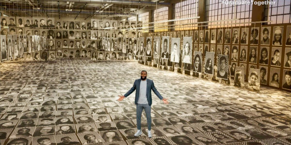 LeBron James è intervenuto durante il “Graduate Together: America Honors the High School Class Of 2020” il 16 maggio 2020. Foto di Getty Images / Getty Images per EIF & XQ.