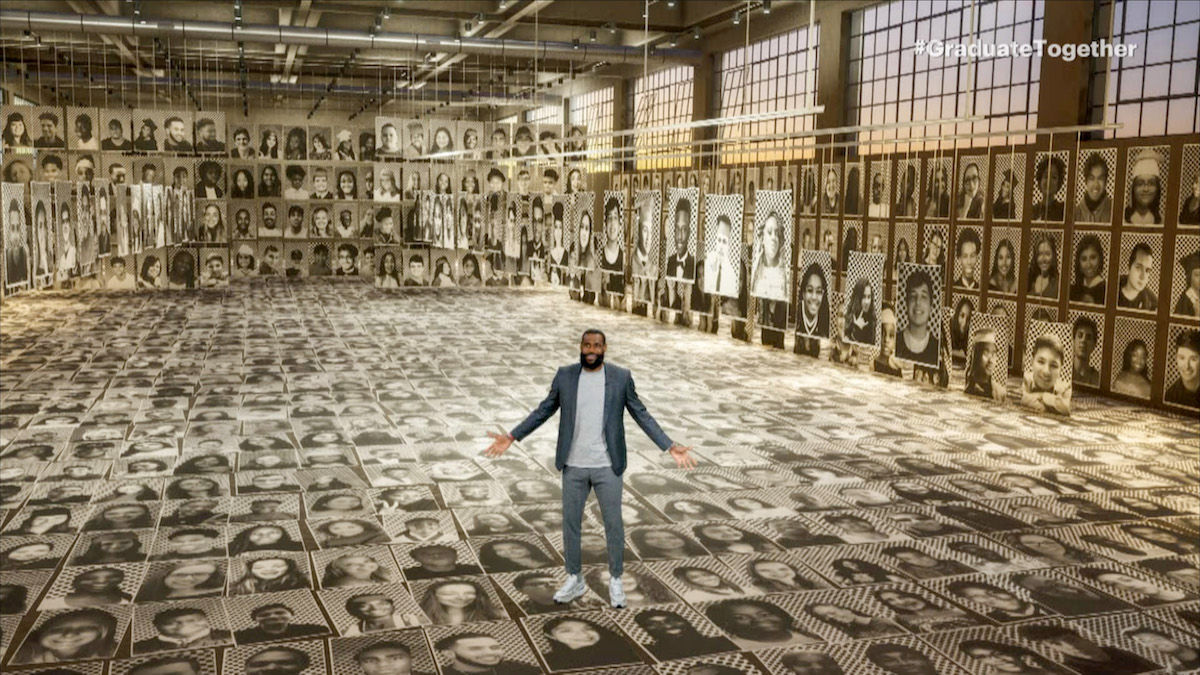 LeBron James è intervenuto durante il “Graduate Together: America Honors the High School Class Of 2020” il 16 maggio 2020. Foto di Getty Images / Getty Images per EIF & XQ.