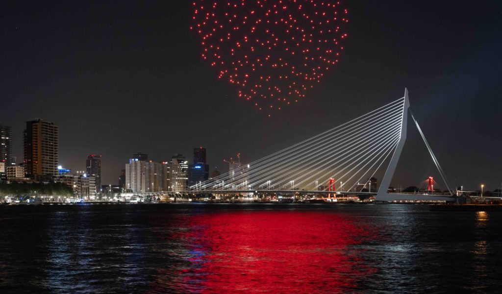 Studio Drift's Franchise Freedom Rotterdam (2020). Foto © Ossip_van_Duivenbode