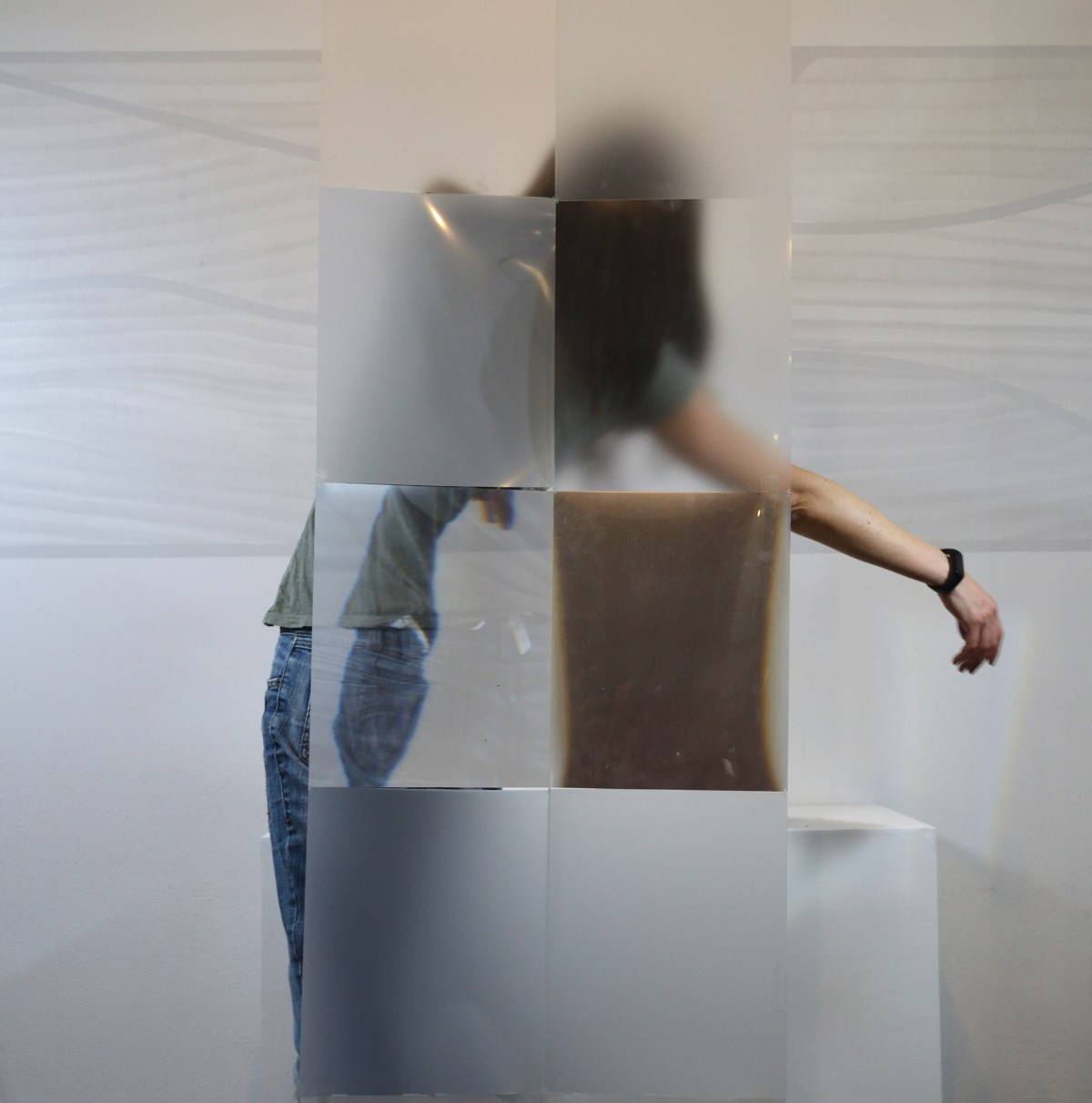 Sperimentazione su fogli magici. Ambu-Picci Production