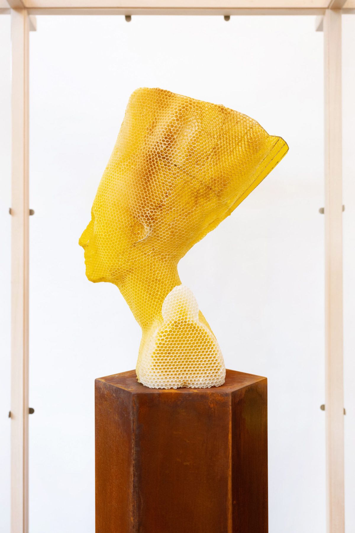 “Eternity” (2019-2020), natural beeswax, wood, glass, Cor-ten steel, 230 x 100 x 100 centimeters. All images © Tomáš Libertíny