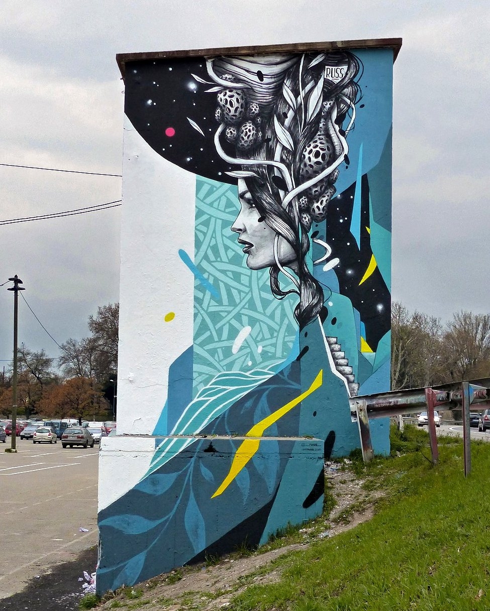 Russ @ Avignon, France Russ @ Avignon, France