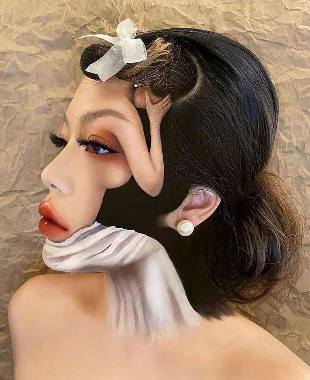 Surreal makeup art by Ｍimi Choi