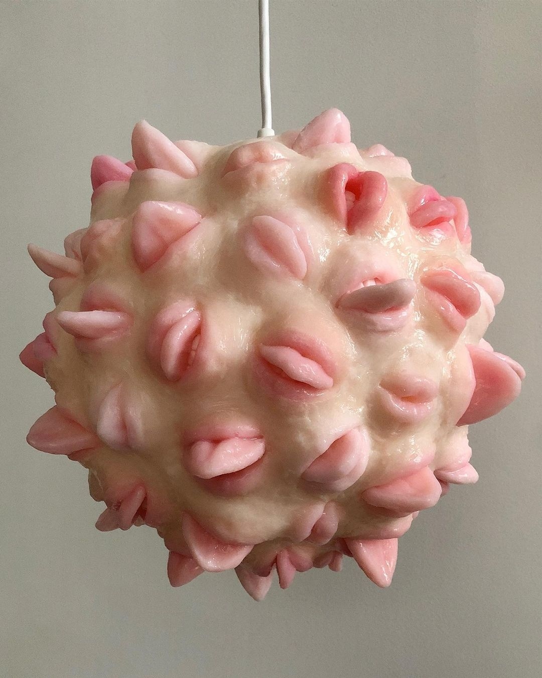 Light Kiss, pendant lamp by Jaz Harold