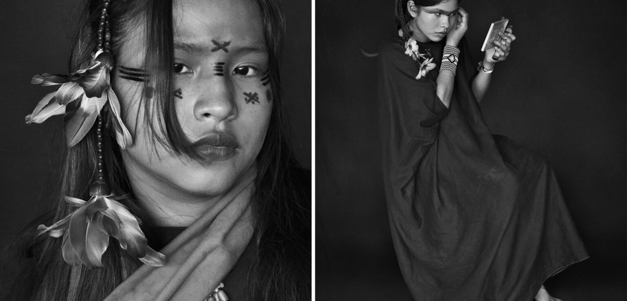 A sinistra: Yara Asháninka, la figlia maggiore di Wewito Piyãko e Auzelina Asháninka. I piccoli disegni di vernice sul suo viso indicano che una ragazza non è ancora fidanzata. Territorio indigeno di Kampa do Rio Amônea, stato di Acri, 2016. A destra: Luísa, figlia di Moisés Piyãko Asháninka, si dipinge allo specchio. Territorio indigeno di Kampa do Rio Amônea, stato di Acri, 2016. Fotografia di Sebastião Salgado