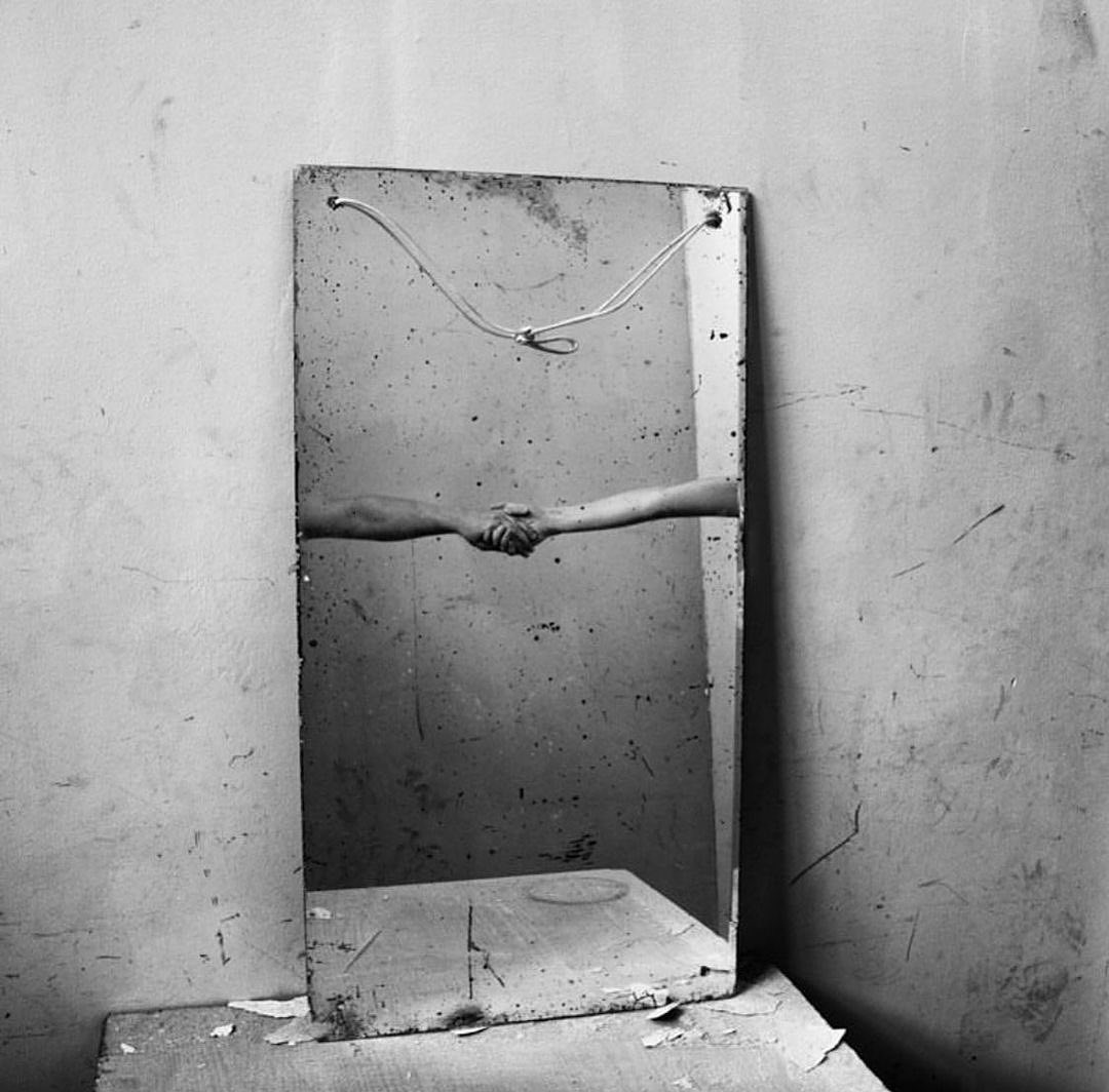 Contact by Sohei Szincza