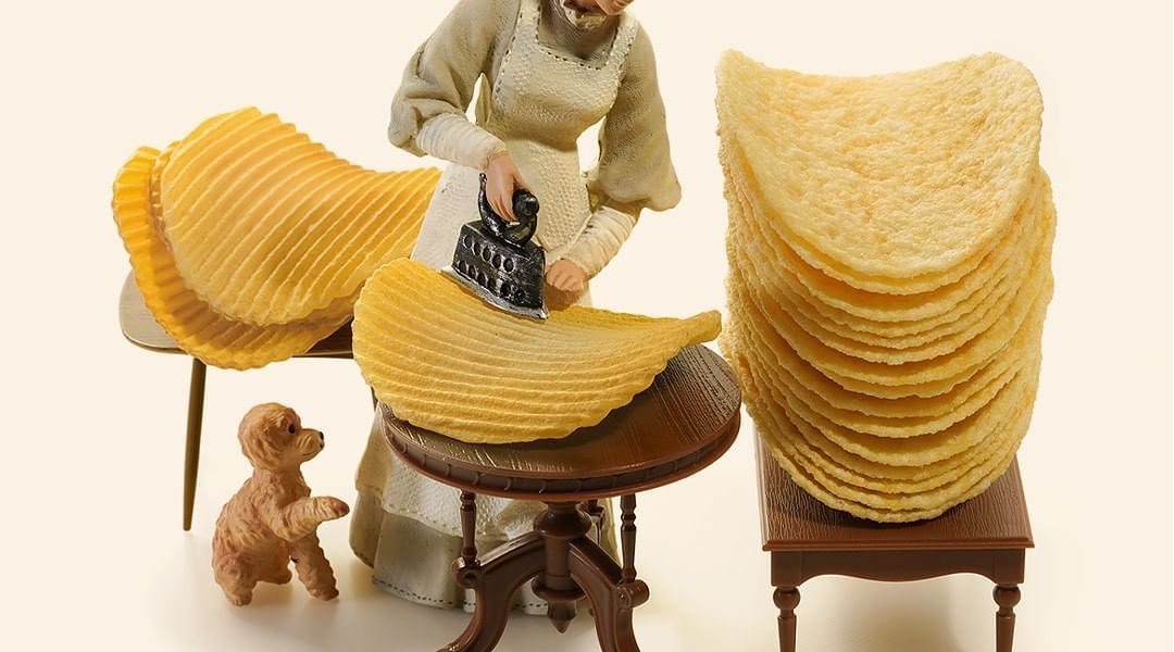 Miniature by Japanese artist Tatsuya Tanaka