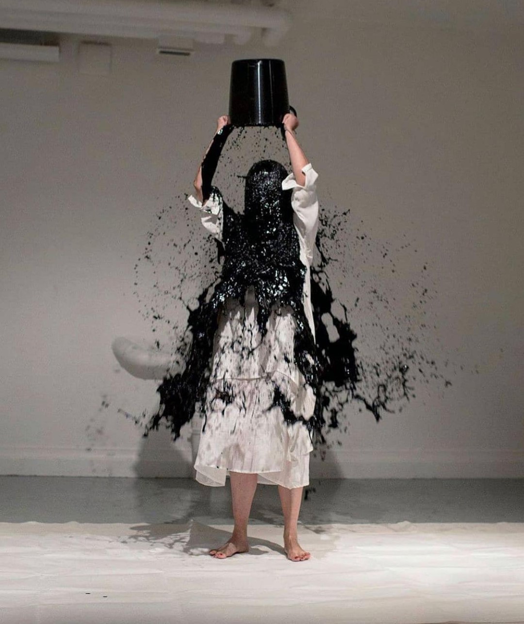 Performance art by Xiao Lu