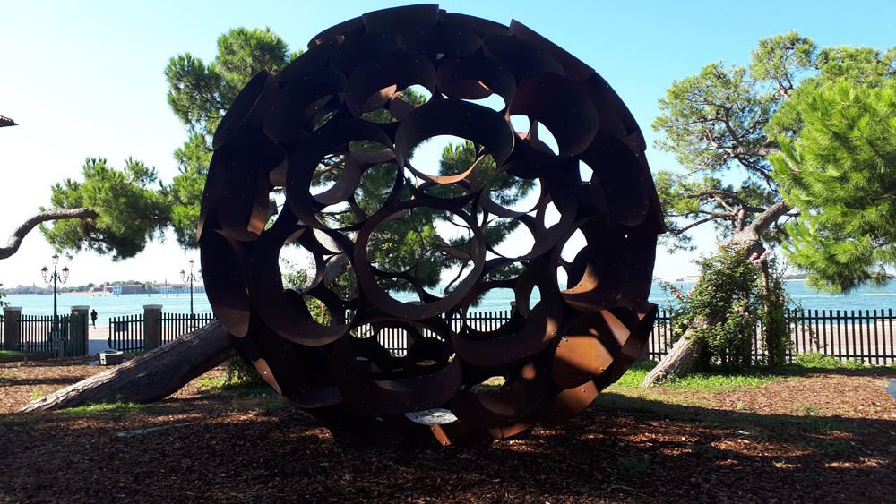 "Speirein" di Godfrey DeWitt ai Giardini di Marinaressa