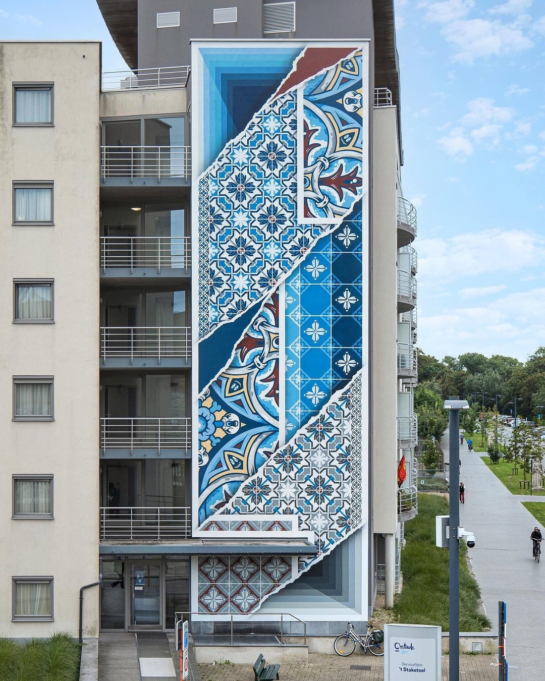 Add Fuel @ Ostend, Belgium Add Fuel @ Ostend, Belgium