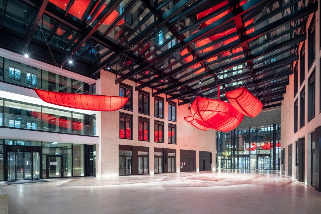 "Passage" by Chiharu Shiota @  the Winx Tower in Frankfurt/ Main