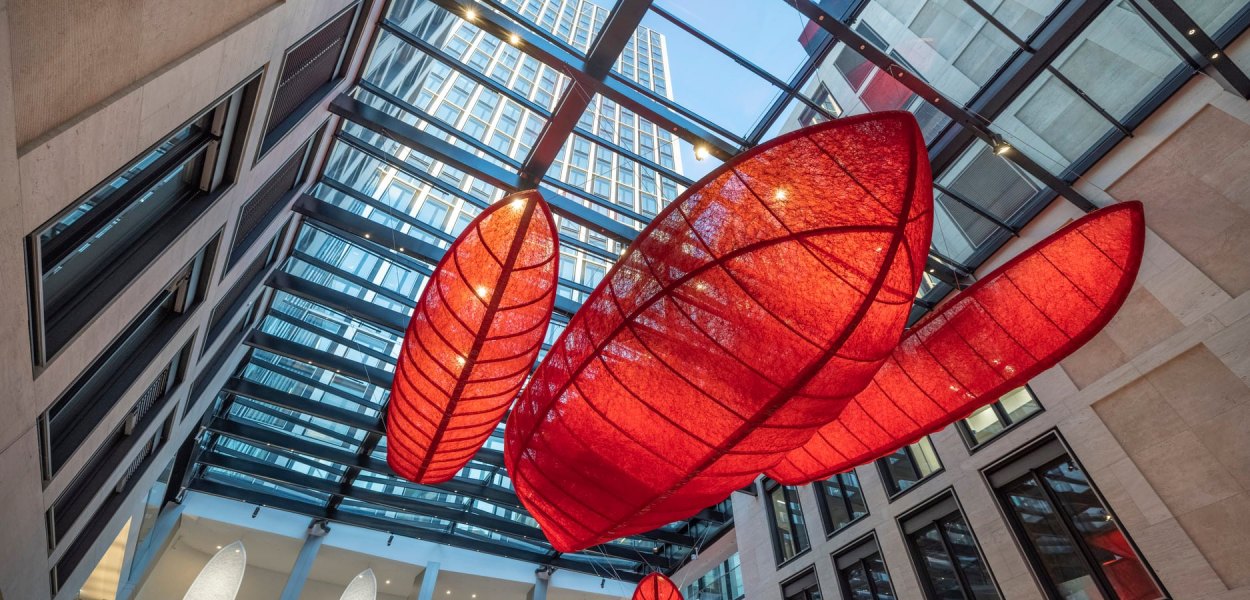 "Passage" by Chiharu Shiota @ the Winx Tower in Frankfurt/ Main