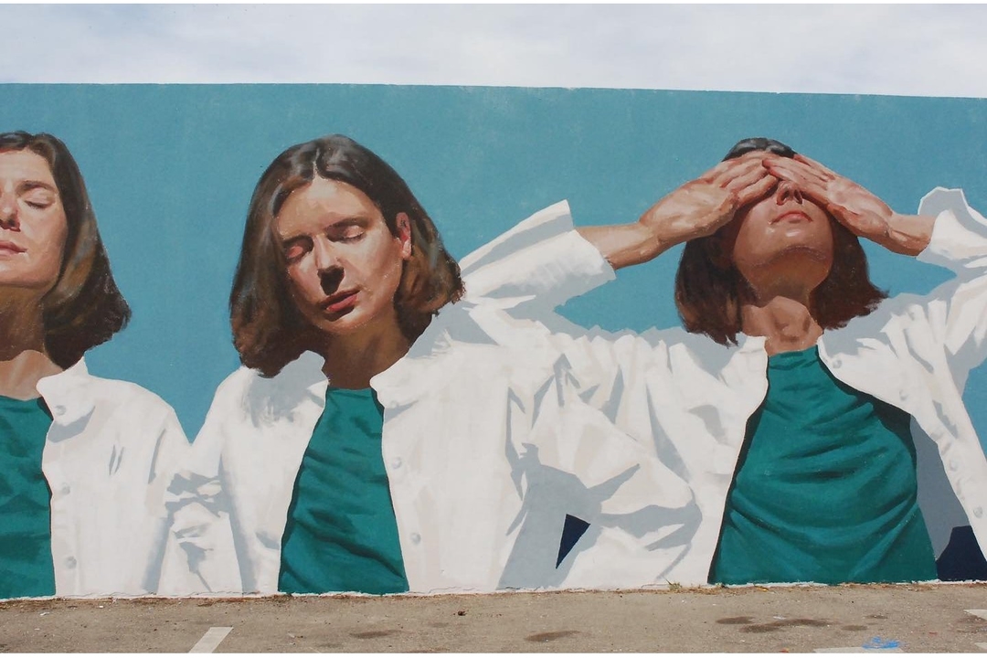 Eloise Gillow @ Port-de-Bouc, France