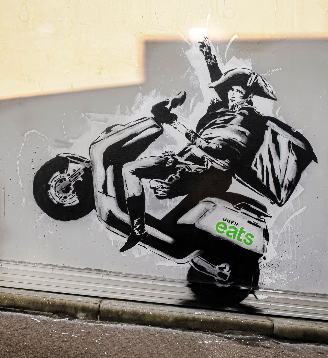 Falco @ Roubaix, France Falco @ Roubaix, France