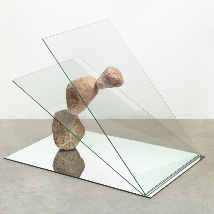 "Hemmungsloser Widerstand" by Alicja Kwade