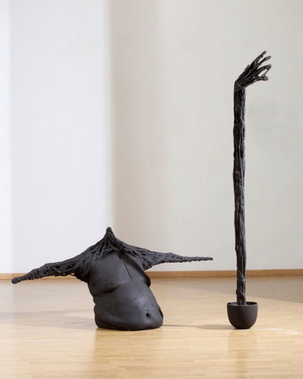 "Quello Che Vedo Non È La Realtà" by Shasha Vinci